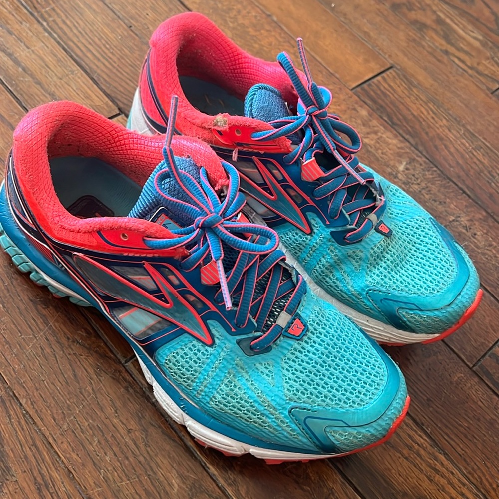 Brooks running sneakers